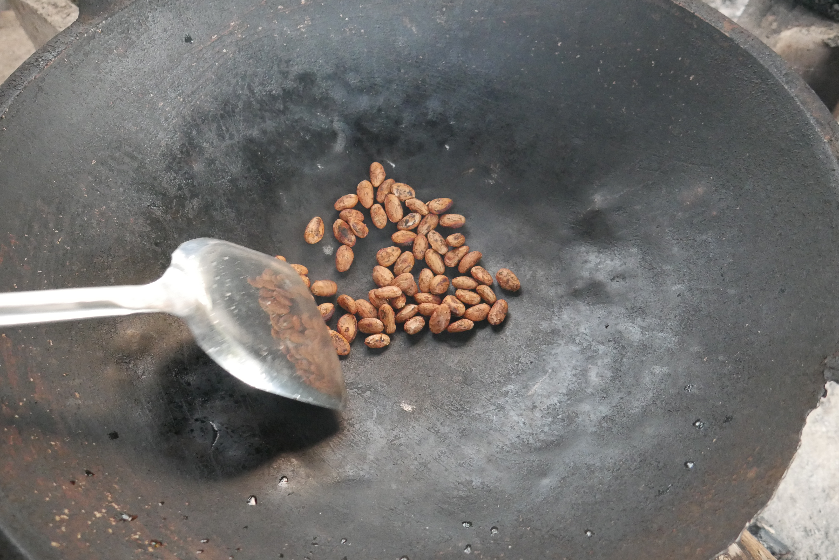 roasting cacao