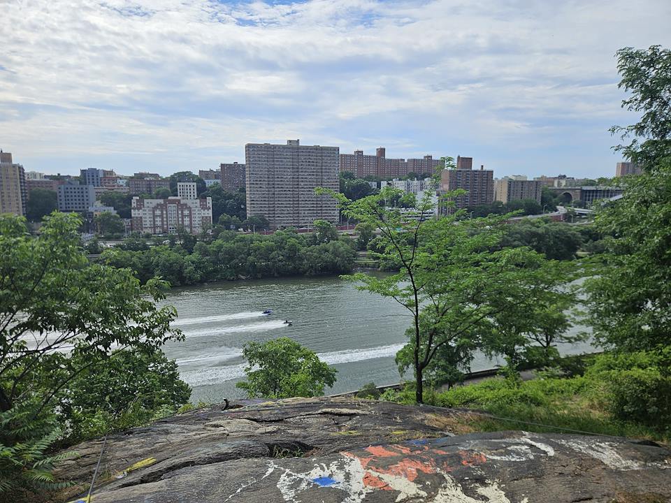 Jetskis on the Harlem river